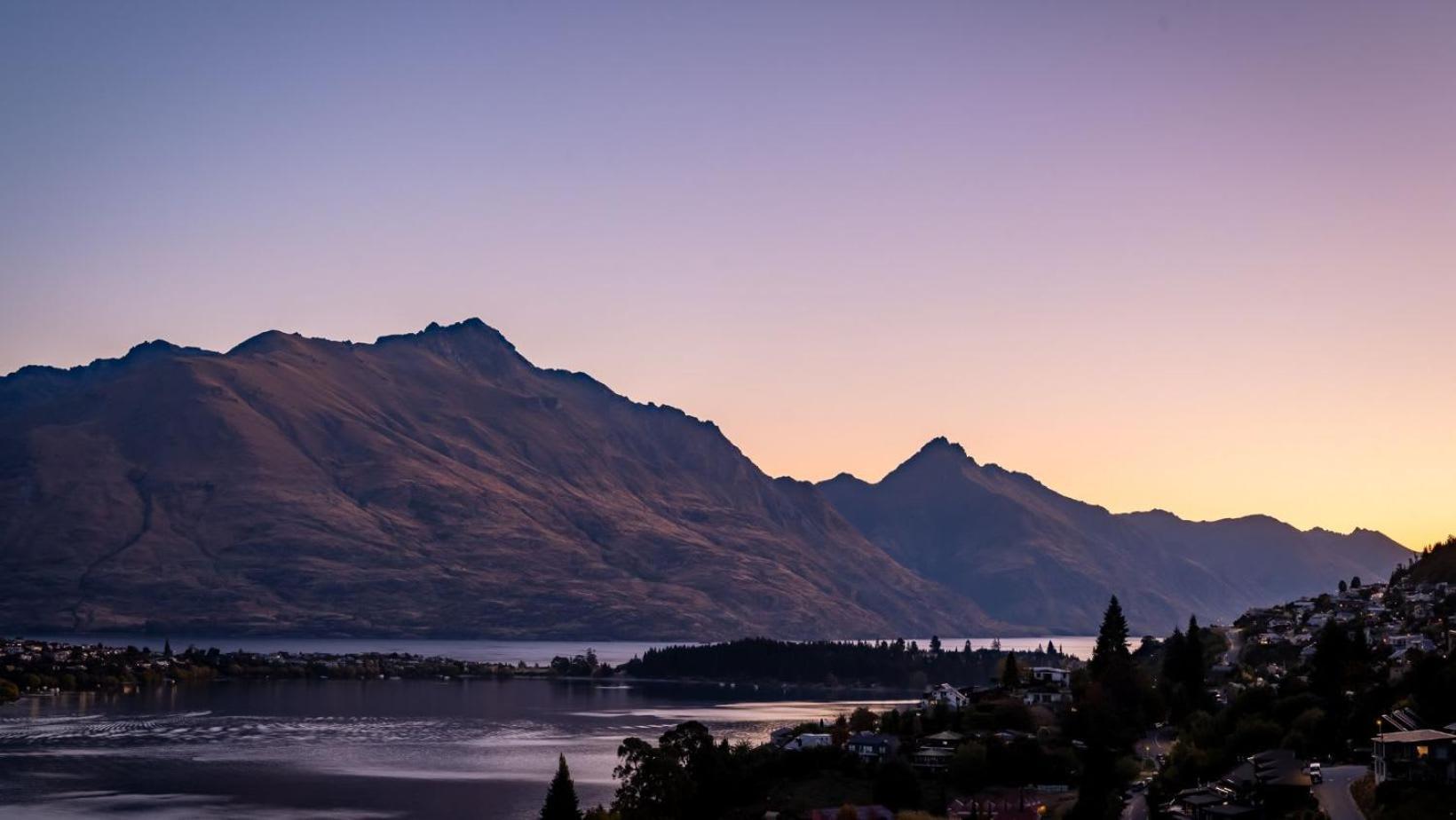 Villa The Tiers- Hot Tub- Ac- Bbq- Free Parking Queenstown Exterior foto