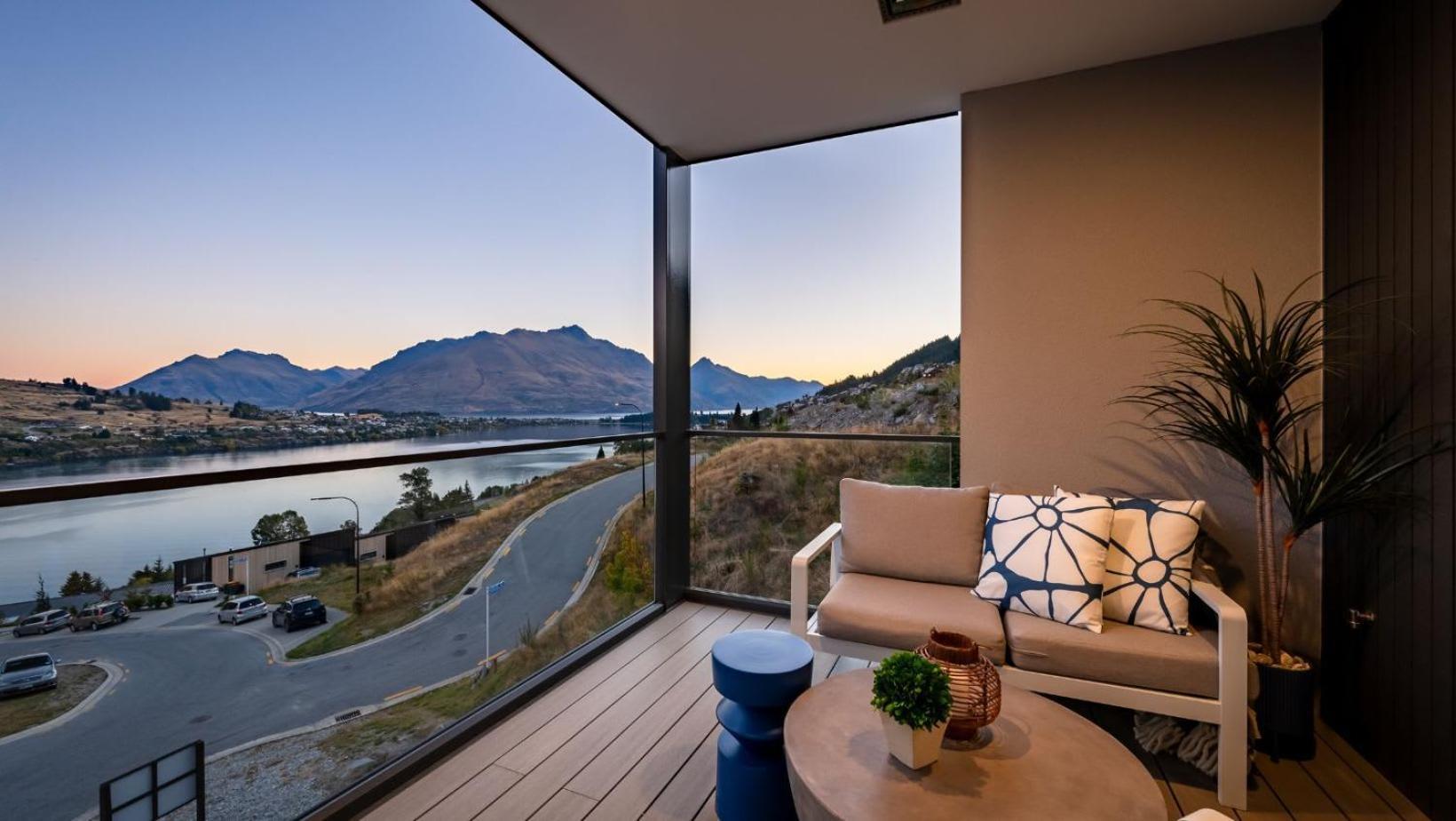 Villa The Tiers- Hot Tub- Ac- Bbq- Free Parking Queenstown Exterior foto
